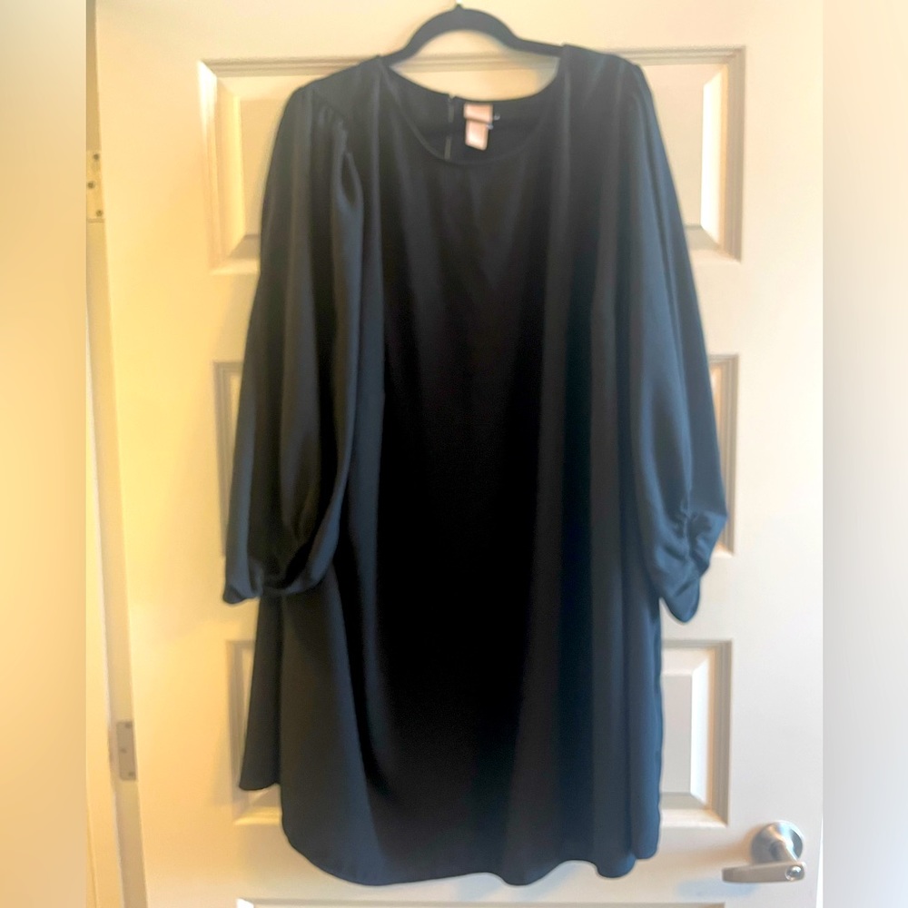 Black dress with balloon sleeve
